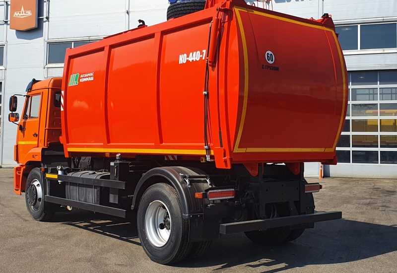 КО-440-7 Мусоровоз